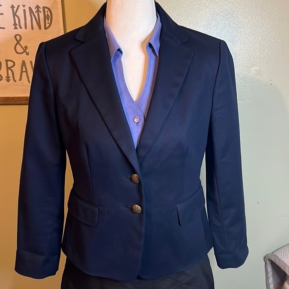 Ann Taylor navy blue 2 button closure front pockets blazer - Picture 1 of 10